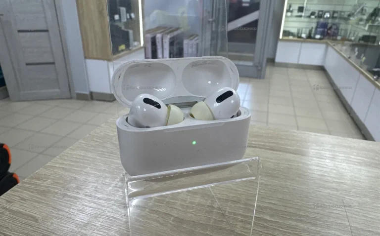 Наушники AirPods Pro