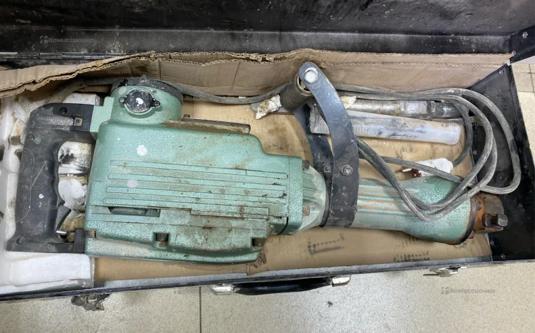 Отбойный молоток Леруа Мерлен МОЭ-1650