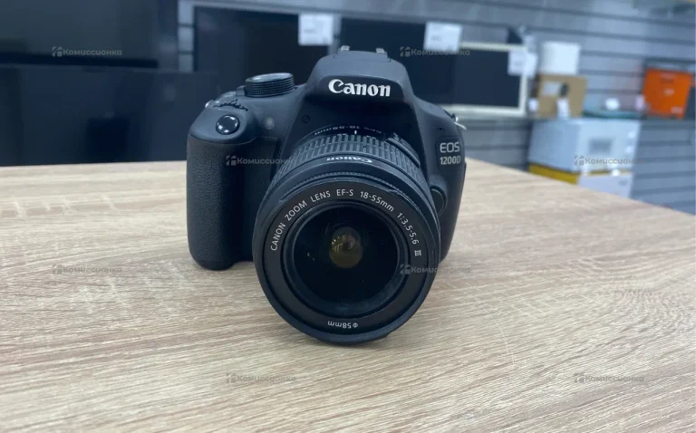 Зеркальный фотоаппарат Canon EOS 600D