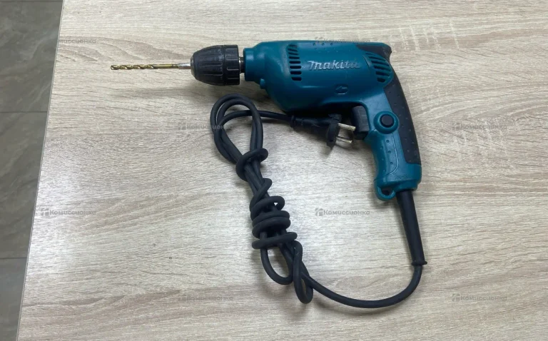 Дрель Makita 6413