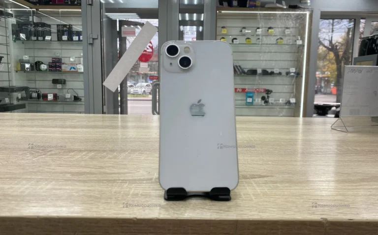 Apple iPhone 13 4/128 ГБ