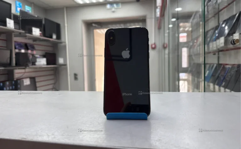 Apple iPhone X 3/64 ГБ