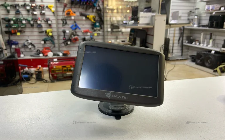 Автонавигатор NAVITEL E505 Magnetic