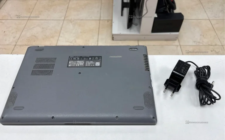 Ноутбук ASUs VivoBookASUSLaptop X415JFX415JF