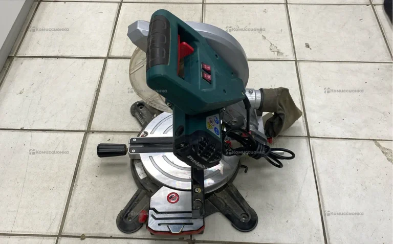 Торцовочная пила Metabo KS 216 M