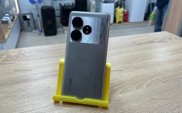 Realme GT 6T 8/256 ГБ