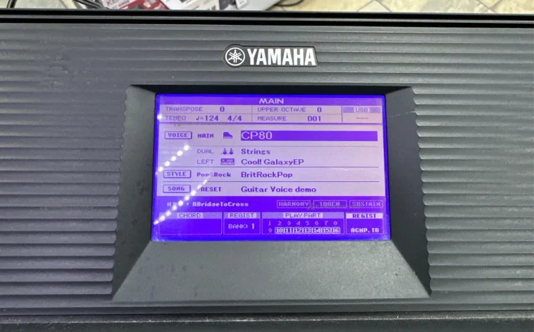 Синтезатор Yamaha PSR-S650