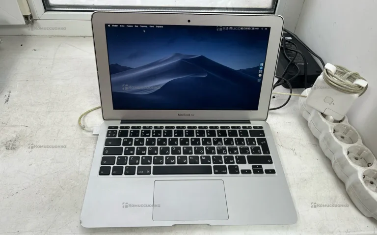 Ноутбук Apple MacBook Air