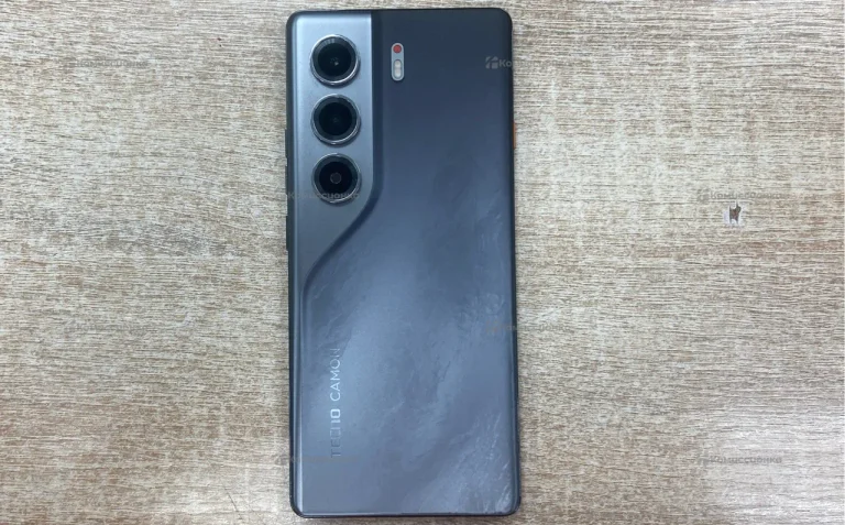 Tecno Camon 40 Pro 8/256 ГБ