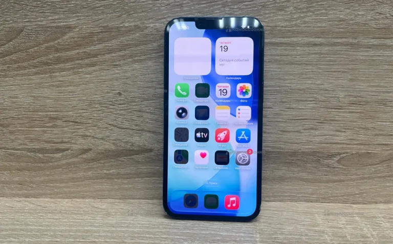 Apple iPhone 13 4/128 ГБ