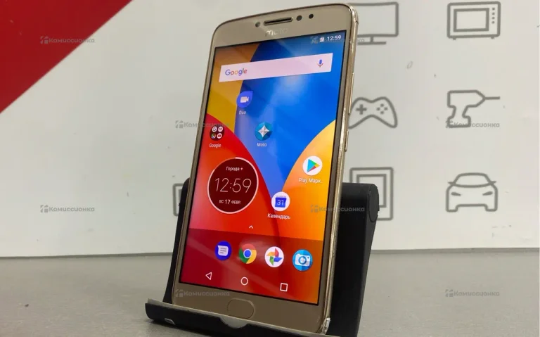 Motorola Moto E4 Plus 3/16 ГБ