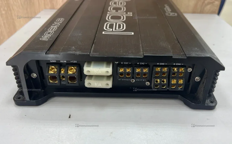 Усилитель  DECIBEL DB 6.180