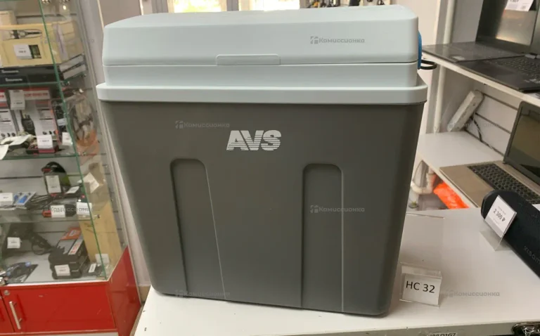 Холодильник AVS