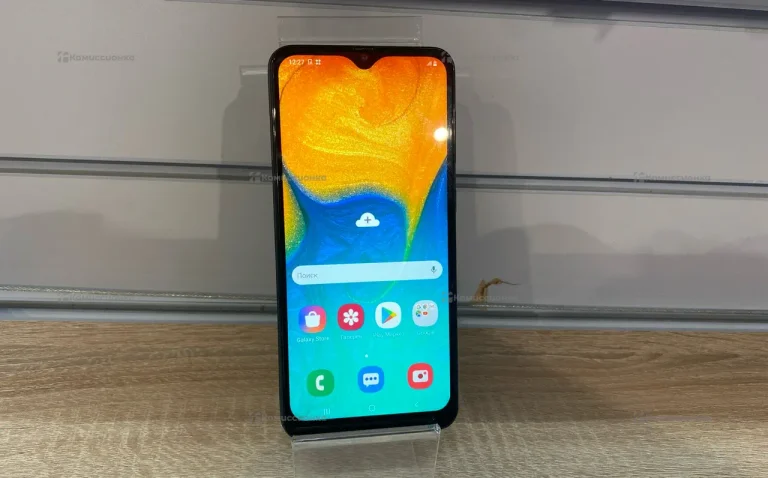Samsung Galaxy A30 3/32 ГБ