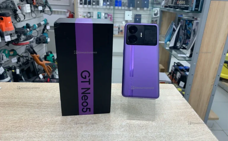 Realme GT3 12/256 ГБ