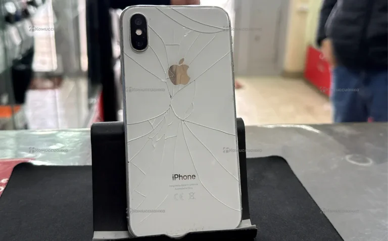 Apple iPhone X 3/64 ГБ