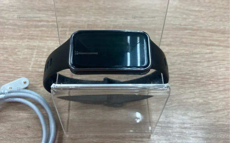 Часы  Huawei band 10