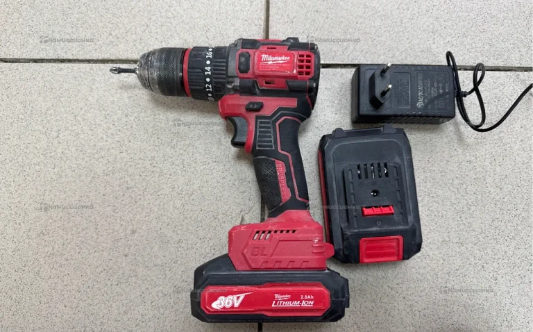 Шуруповерт Milwaukee реплика