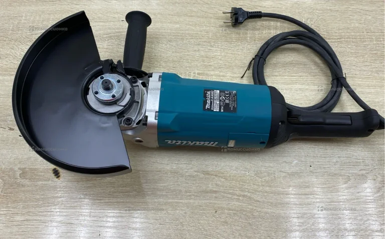 УШМ УШМ Makita GA9082