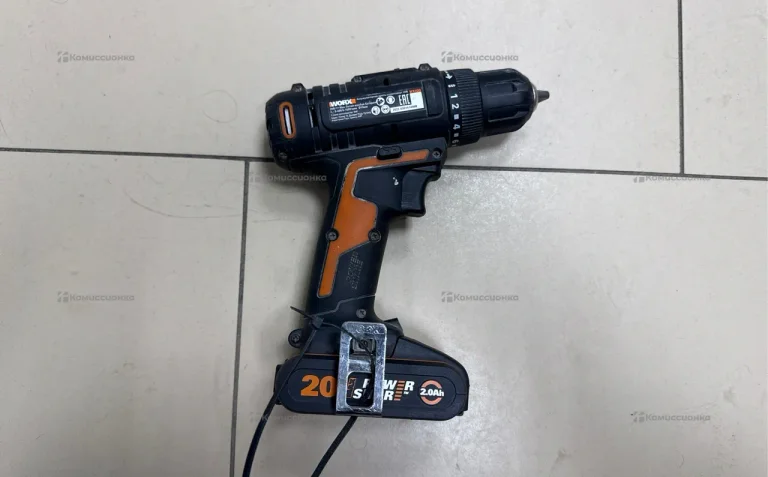 Шуруповерт Worx WX100