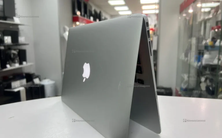 Ноутбук Apple MacBook Air i5/8gb/500gb