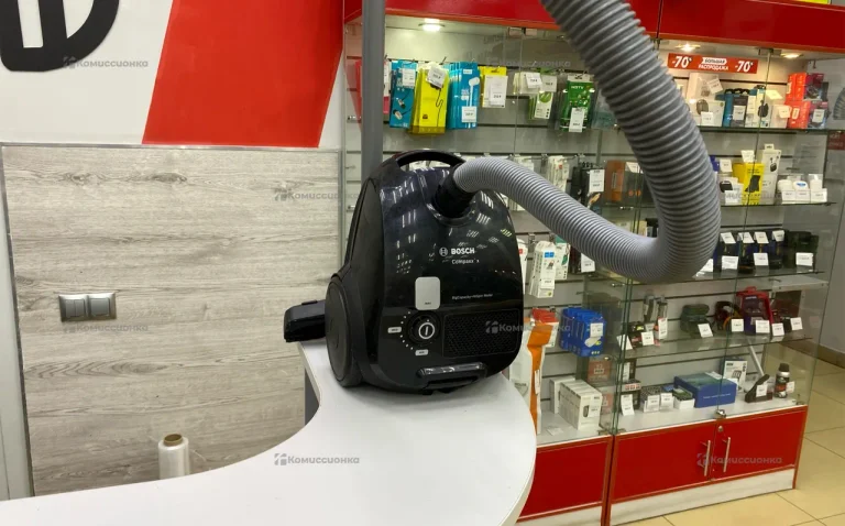 Пылесос  Bosch Compaxx