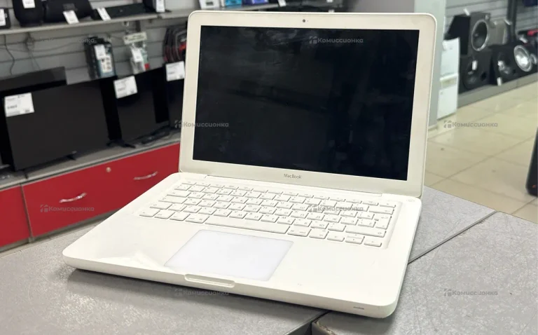 Ноутбук  MacBook 13 inch Mid 2010