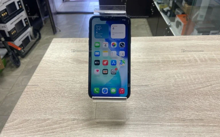 Apple iPhone 11 4/64 ГБ