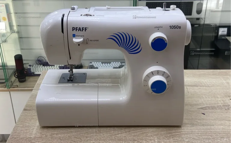 Швейная машина  pfaf 1050s