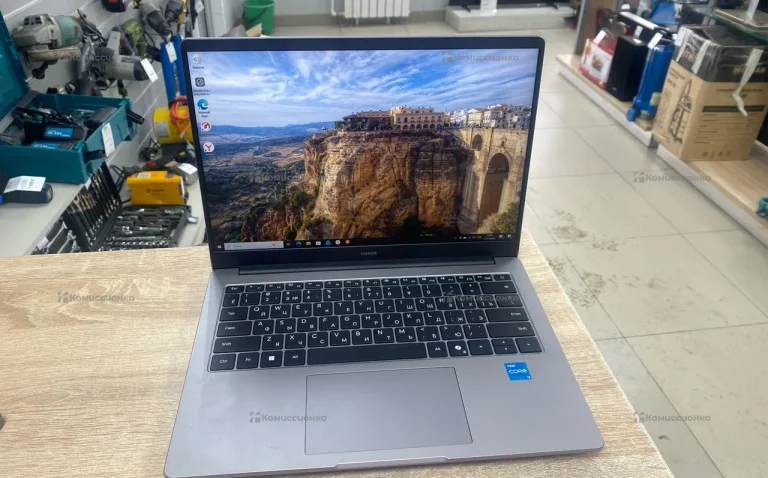 Ноутбук Honor MagicBook X14 2025 i3-13/8/512