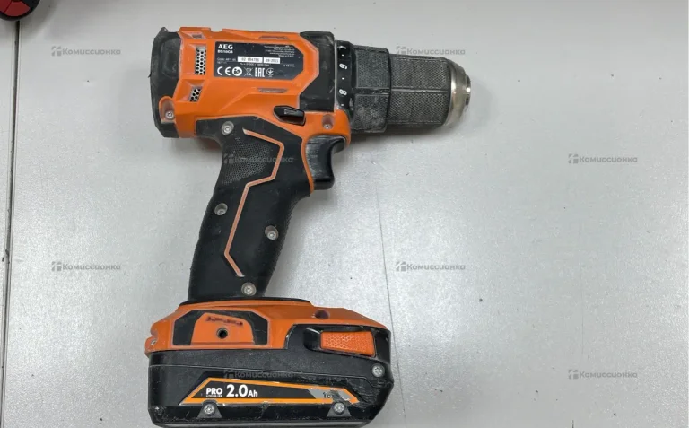 Шуруповерт AEG BS18G4-202C