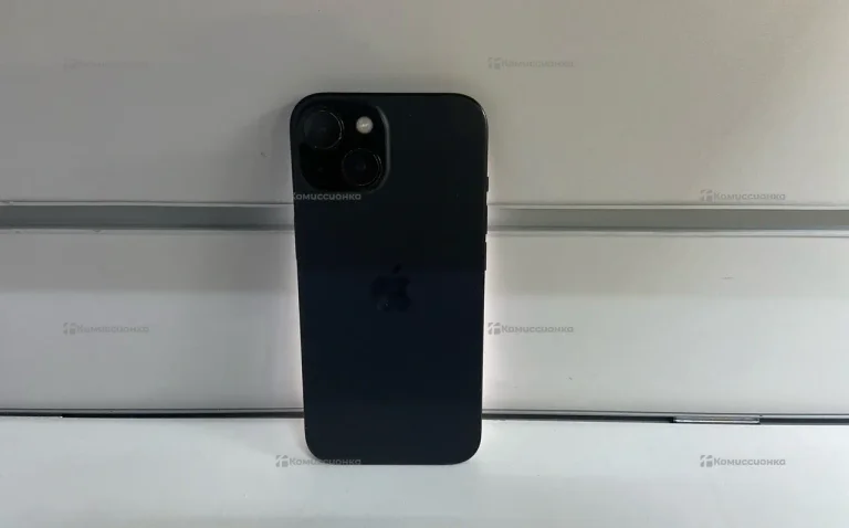Apple iPhone 15 6/128 ГБ