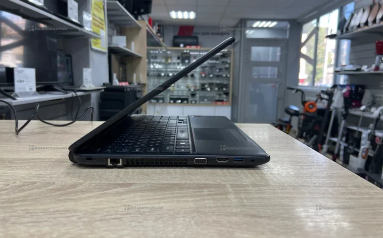 Ноутбук Acer Aspire E1-522