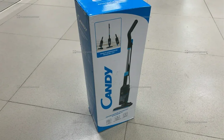 Пылесос  проводной Candy CVC600B-C