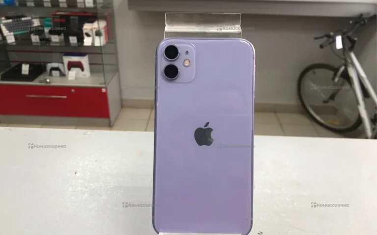 Apple iPhone 11 4/128 ГБ