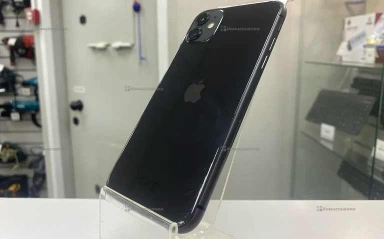 Apple iPhone 11 4/64 ГБ