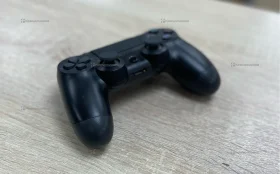 Купить PlayStation 4 геймпад б/у , в Екатеринбург Цена:990рублей