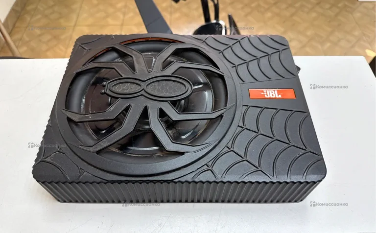 Сабвуфер  активный 10 дюймов JBL GTO