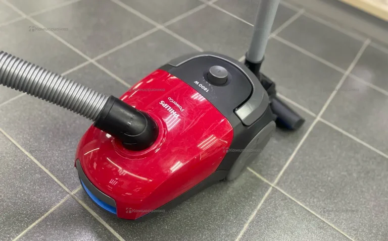 Пылесос Philips PowerGo 1800W