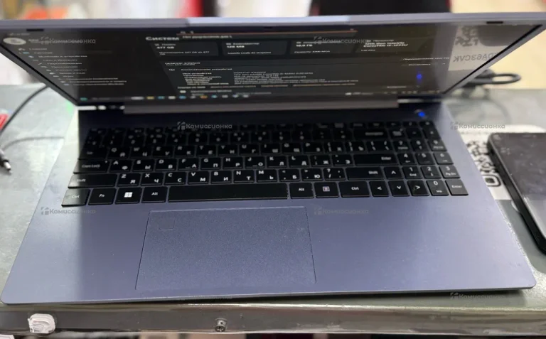 Ноутбук  Dexp atlas