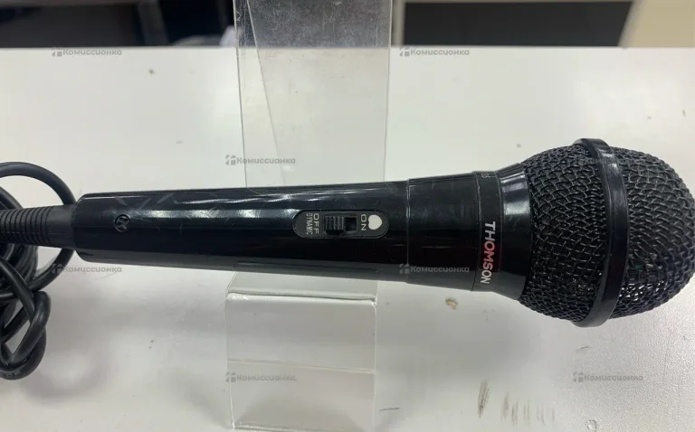 Микрофон Thomson m135