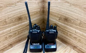 Купить Рации 2шт с док станциями б/у , в Екатеринбург Цена:1300рублей