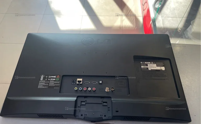 Телевизор lg 24 my49s .