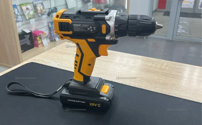 Шуруповерт DEKO DKCD20FU-Li.