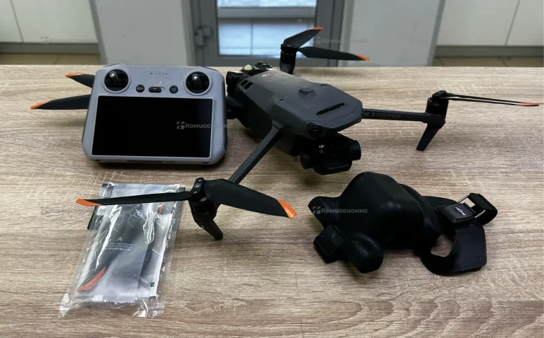 Квадрокоптер DJI MAVIC 3