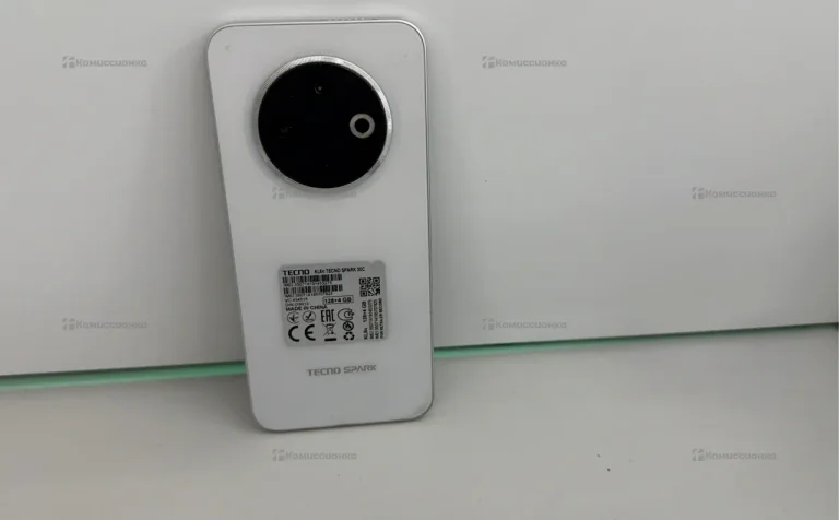 Tecno Spark 30C 4/128 ГБ