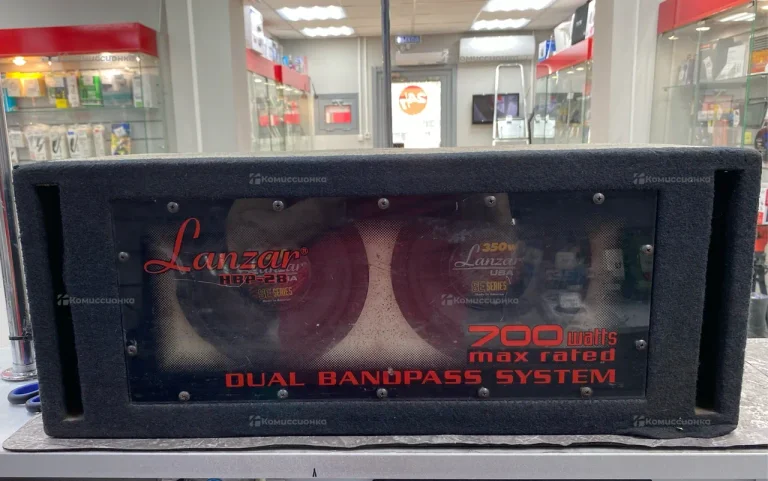 Сабвуфер  Lanzar HBR-28