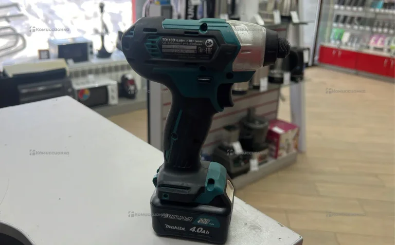 Шуруповерт Makita TD110D