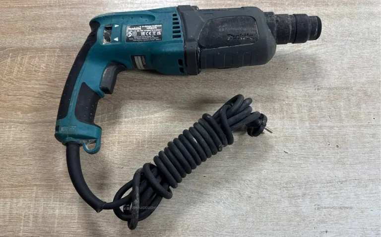 Перфоратор Makita HR2470