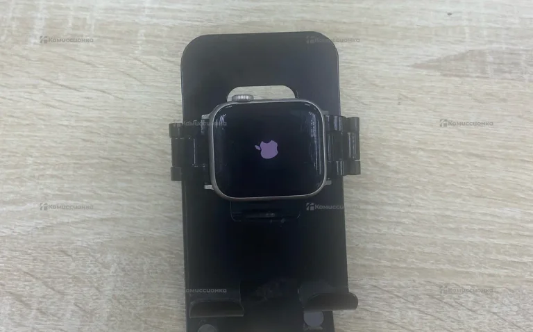 Часы  Apple Watch SE